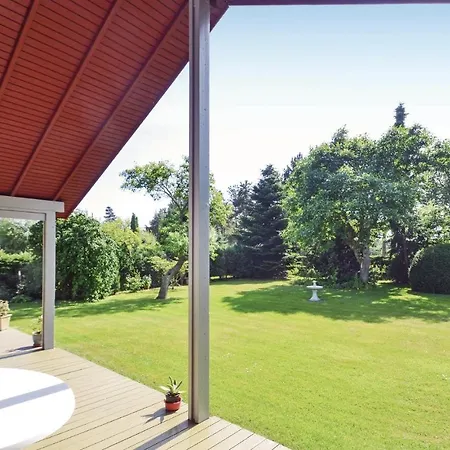 Three-bedroom Holiday In Idestrup *