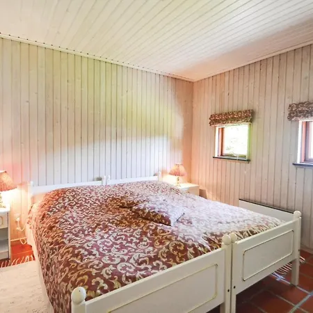 Three-bedroom Holiday In Idestrup