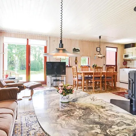 Three-bedroom Holiday In Idestrup 別荘 Bøtø By